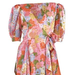 Not for sale! Looking for this dress.